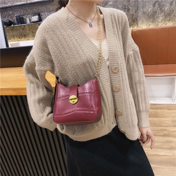 hbp armpit women's autumn and winter 2021 new fashion single shoulder simple messenger bag
hbp armpit women's autumn and winter 2021 new fashion single shoulder simple messenger bag