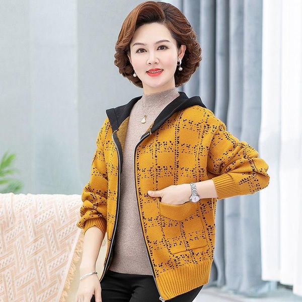 women's jackets 2021 spring middle aged fashion hooded office ladies short outerwear female loose long sleeves jacket coats z07, Black;brown
women's jackets 2021 spring middle aged fashion hooded office ladies short outerwear female loose long sleeves jacket coats z07, Black;brown