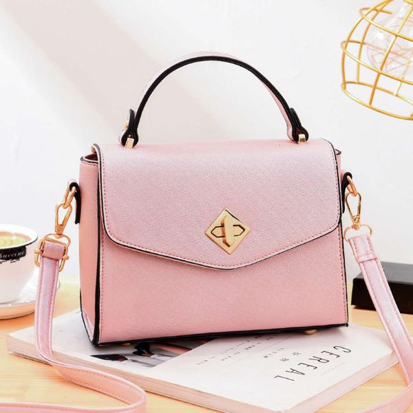 hbp xiaofangbao women's 2021 summer new simple atmosphere fashion lock korean girl's one shoulder messenger bag
hbp xiaofangbao women's 2021 summer new simple atmosphere fashion lock korean girl's one shoulder messenger bag