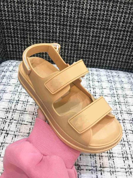 sandals super sandals, luxury women's designer sandal, flat sandal,with box size:35-41, Black
sandals super sandals, luxury women's designer sandal, flat sandal,with box size:35-41, Black