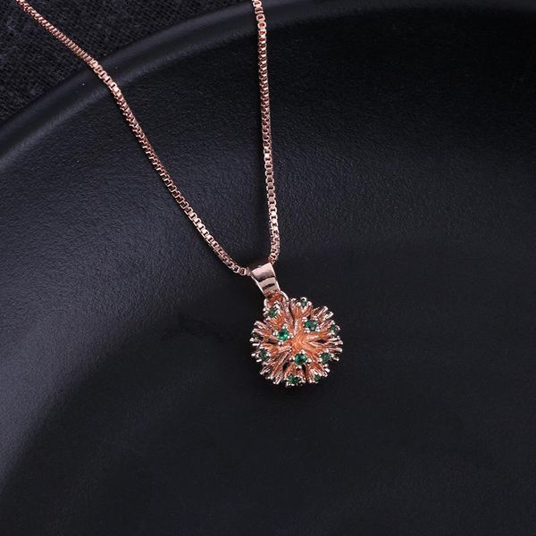chokers 2021 green crystal flower pendant women necklace ladies elegant rose gold color stainless steel necklaces, Golden;silver
chokers 2021 green crystal flower pendant women necklace ladies elegant rose gold color stainless steel necklaces, Golden;silver