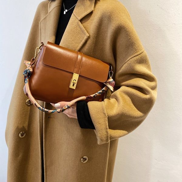simple solid color pu leather shoulder crossbody bags for women 2020 lady travel handbags and bags female tote bag purple yellow c0225
simple solid color pu leather shoulder crossbody bags for women 2020 lady travel handbags and bags female tote bag purple yellow c0225