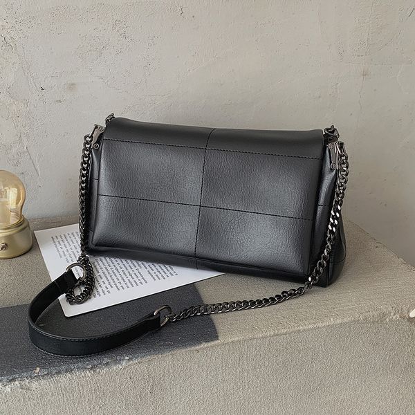 brand original design 2021 new bag fashion shoulder bag large capacity bag chain messenger joker postman
brand original design 2021 new bag fashion shoulder bag large capacity bag chain messenger joker postman