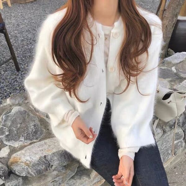 autumn winter oversize shaggy mink hairy knitting cardigan women round collar single-breasted sweater long sleeve short jumper, White;black
autumn winter oversize shaggy mink hairy knitting cardigan women round collar single-breasted sweater long sleeve short jumper, White;black