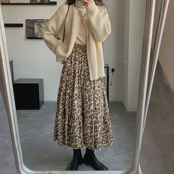 new korean style high elastic waist long woman 2021 spring autumn leopard vintage a-line pleated skirts womens (b9128) 6cs9, Black
new korean style high elastic waist long woman 2021 spring autumn leopard vintage a-line pleated skirts womens (b9128) 6cs9, Black