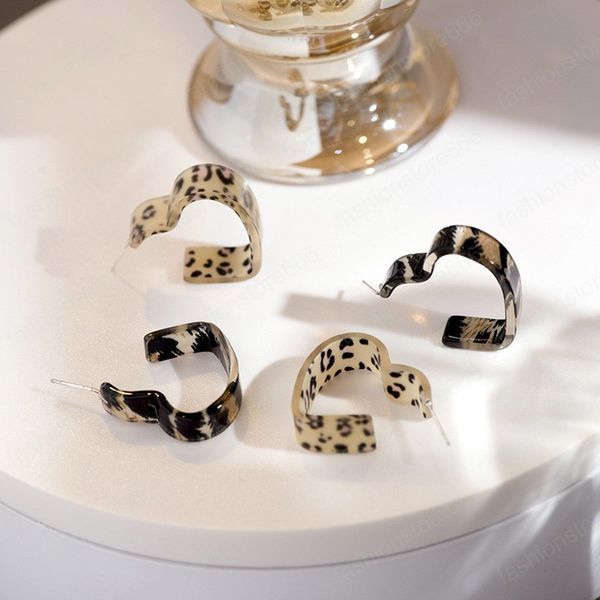 hoop & huggie korean fashion earrings simple heart-shaped female personality acrylic temperament trend for women jewelry, Golden;silver
hoop & huggie korean fashion earrings simple heart-shaped female personality acrylic temperament trend for women jewelry, Golden;silver