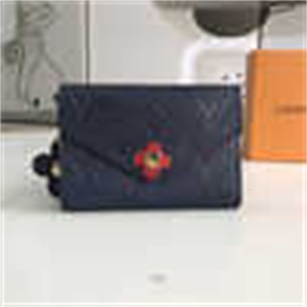 designer luxury m41938 m41988 embossed flowers cowhide wallet long wallets chain wallet pouches key card holders phone cases purse brand clu, Red;black
designer luxury m41938 m41988 embossed flowers cowhide wallet long wallets chain wallet pouches key card holders phone cases purse brand clu, Red;black