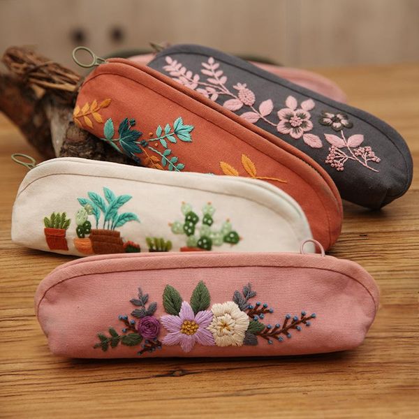 other arts and crafts diy embroidery kit of pencil case cosmetic bag pattern printed cross-stitch sewing art needlework handicraft home deco
other arts and crafts diy embroidery kit of pencil case cosmetic bag pattern printed cross-stitch sewing art needlework handicraft home deco