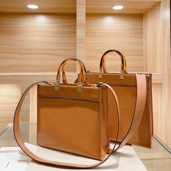 fashion designer crossbody bag cross body totes shoulder bags luxury handbags leather purse high-quality square tote bag high-capacity handb
fashion designer crossbody bag cross body totes shoulder bags luxury handbags leather purse high-quality square tote bag high-capacity handb