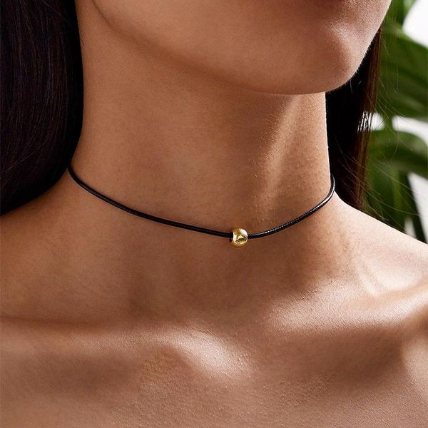 chokers 2021 korean men's women's necklace fashion gift simple small fresh metal ball black rope student lover choker, Golden;silver
chokers 2021 korean men's women's necklace fashion gift simple small fresh metal ball black rope student lover choker, Golden;silver