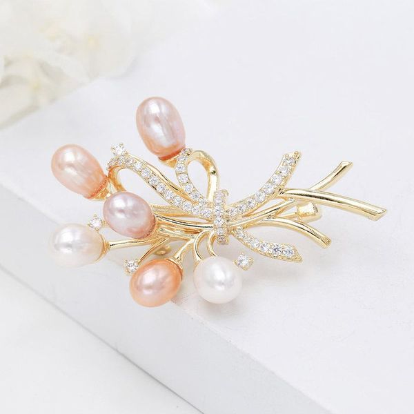 pins, brooches swour elegant nature fresh water pearl clothing accessories cubic zirconia flower design suit apparel brooch pins femme s781, Gray
pins, brooches swour elegant nature fresh water pearl clothing accessories cubic zirconia flower design suit apparel brooch pins femme s781, Gray