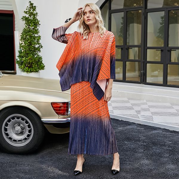 2021 new autumn winter pleated raiow plus size women sleeveless bat sleeve two piece high fashion indie clothes 8qnd, Black;gray
2021 new autumn winter pleated raiow plus size women sleeveless bat sleeve two piece high fashion indie clothes 8qnd, Black;gray