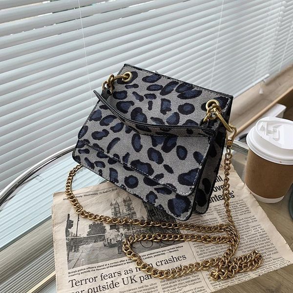 evening bags leopard small square tote bag 2021 fashion canvas women's designer handbag chain shoulder messenger
evening bags leopard small square tote bag 2021 fashion canvas women's designer handbag chain shoulder messenger
