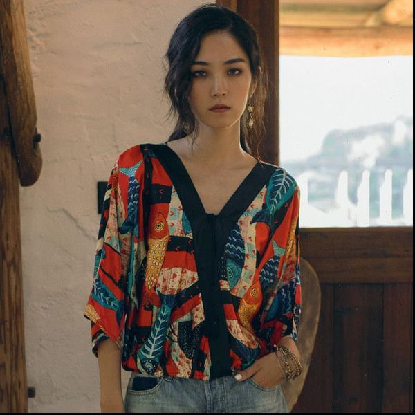 mumuzi contrast color 3 4 flare sleeve women v neck butterfly vintage japanese kimono blouse 2021 fish print retro blouses, White
mumuzi contrast color 3 4 flare sleeve women v neck butterfly vintage japanese kimono blouse 2021 fish print retro blouses, White