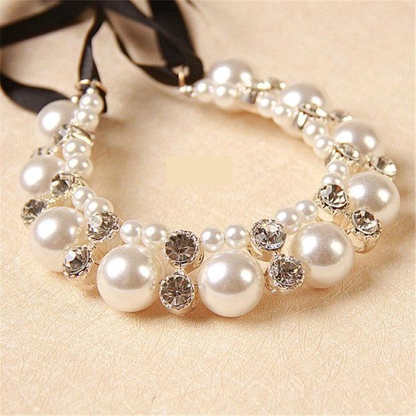chokers trendy elegance statement necklace charm simulated pearl rhinestone bead choker for women kolye collier femme 2021, Golden;silver
chokers trendy elegance statement necklace charm simulated pearl rhinestone bead choker for women kolye collier femme 2021, Golden;silver