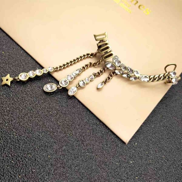 2021 new designer classic ear clip girl with wheat ear, horse eye and star, Golden 
2021 new designer classic ear clip girl with wheat ear, horse eye and star, Golden