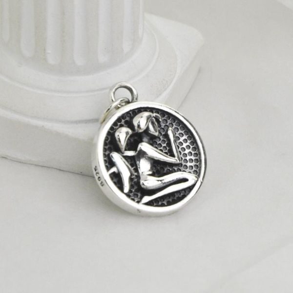 pendant necklaces japanese korean s925 guardian angel fine silver women's vintage retro ins-style round plate necklace accessories
pendant necklaces japanese korean s925 guardian angel fine silver women's vintage retro ins-style round plate necklace accessories