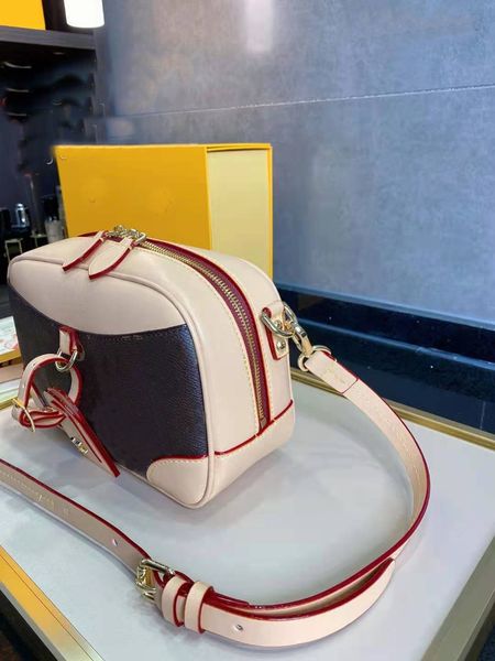 female shoulderbag handbag shoulder bags women backpack oblique packages purses presbyopic camera bag crossbody tote handbags
female shoulderbag handbag shoulder bags women backpack oblique packages purses presbyopic camera bag crossbody tote handbags