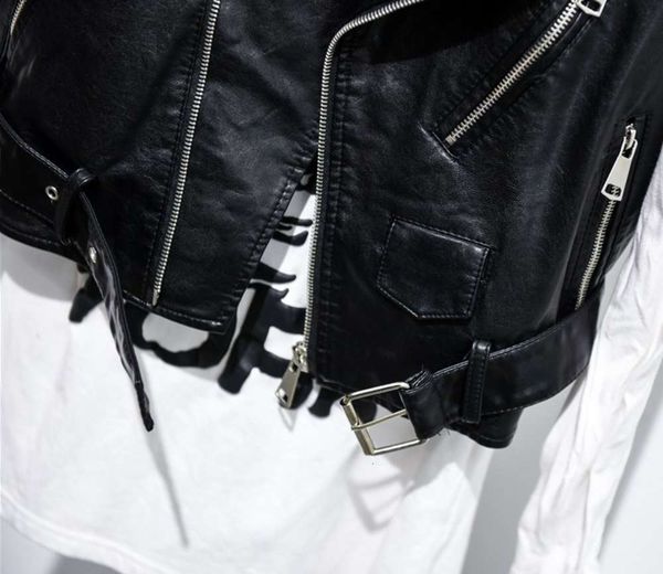designerwomen's new vest in spring and 2019 autumn of short korean sleeveless clothes pu shoulder cut small belt leather jacket, Black
designerwomen's new vest in spring and 2019 autumn of short korean sleeveless clothes pu shoulder cut small belt leather jacket, Black