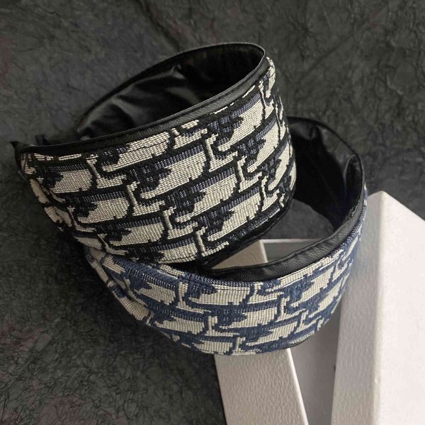 new hair accessories advanced headband versatile hairpin with wide edge hair band, Silver
new hair accessories advanced headband versatile hairpin with wide edge hair band, Silver