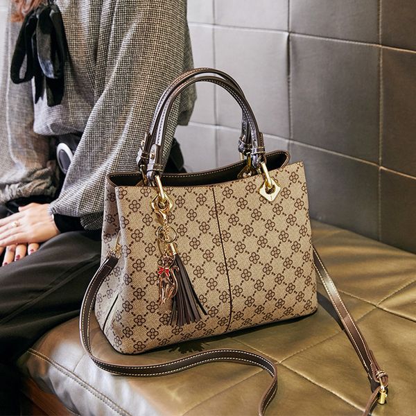 women one shoulder shopping bag big high-capacity genuine leather/pvc material wholesale fashion bags mom handbag tote two color splicing c5
women one shoulder shopping bag big high-capacity genuine leather/pvc material wholesale fashion bags mom handbag tote two color splicing c5
