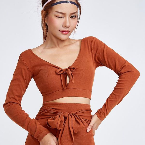 yoga outfits 2021 workout clothes women's suit sportswear set v-neck quick-drying high elastic long-sleeved fitness, White;red
yoga outfits 2021 workout clothes women's suit sportswear set v-neck quick-drying high elastic long-sleeved fitness, White;red