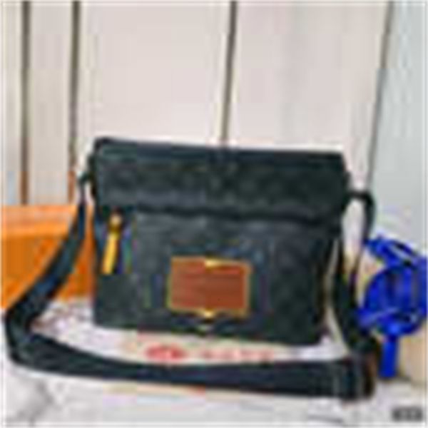 cross brand handbags designer bags luxury bag m44520 iconic men's handles shoulder postage totes bag body shoulder clutches bag evening
cross brand handbags designer bags luxury bag m44520 iconic men's handles shoulder postage totes bag body shoulder clutches bag evening
