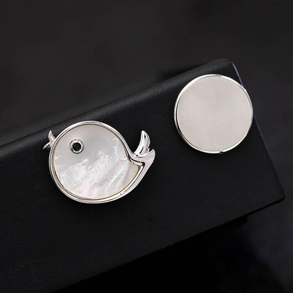 pins, brooches fashion small cute magnet brooch for women / girls coat accessories lapel pin jewelry 2021, Gray 
pins, brooches fashion small cute magnet brooch for women / girls coat accessories lapel pin jewelry 2021, Gray
