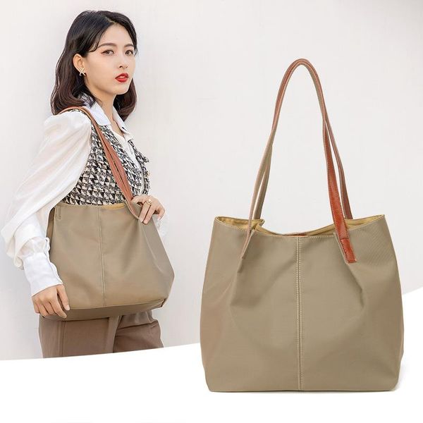 evening bags one-shoulder casual canvas tote bag 2021 large-capacity oxford cloth simple female handbag
evening bags one-shoulder casual canvas tote bag 2021 large-capacity oxford cloth simple female handbag