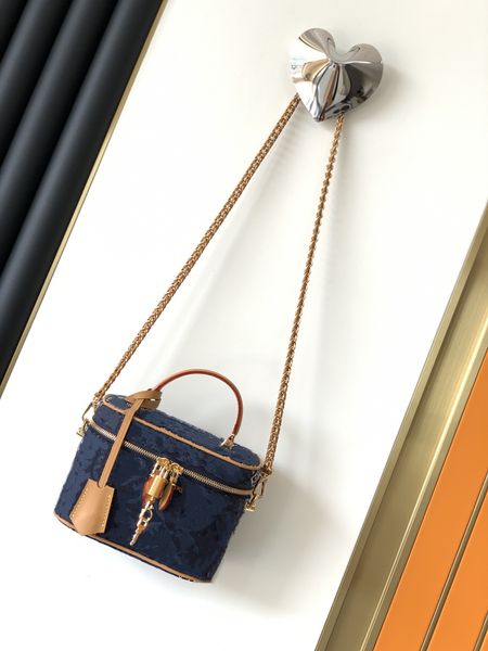 designer chain brand designer pu leather crossbody bags for women 2021 simple fashion shoulder bag lady luxury small handbags
designer chain brand designer pu leather crossbody bags for women 2021 simple fashion shoulder bag lady luxury small handbags