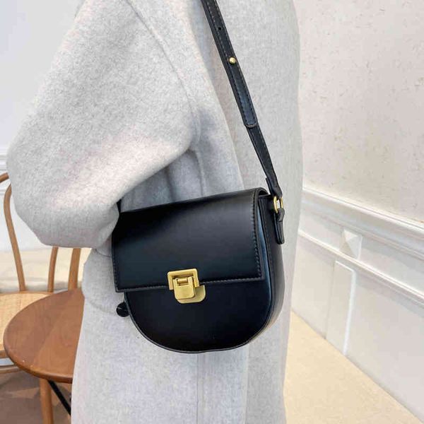 small bag female minority new fashion winter single shoulder messenger bag women's chat saddle handbags sale
small bag female minority new fashion winter single shoulder messenger bag women's chat saddle handbags sale