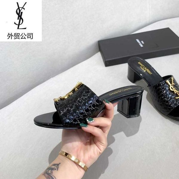 heels slides women high men sandals slippers mules designer pumps loafers luxury ballerinas sneakers dress shoes fofi, Black;white
heels slides women high men sandals slippers mules designer pumps loafers luxury ballerinas sneakers dress shoes fofi, Black;white