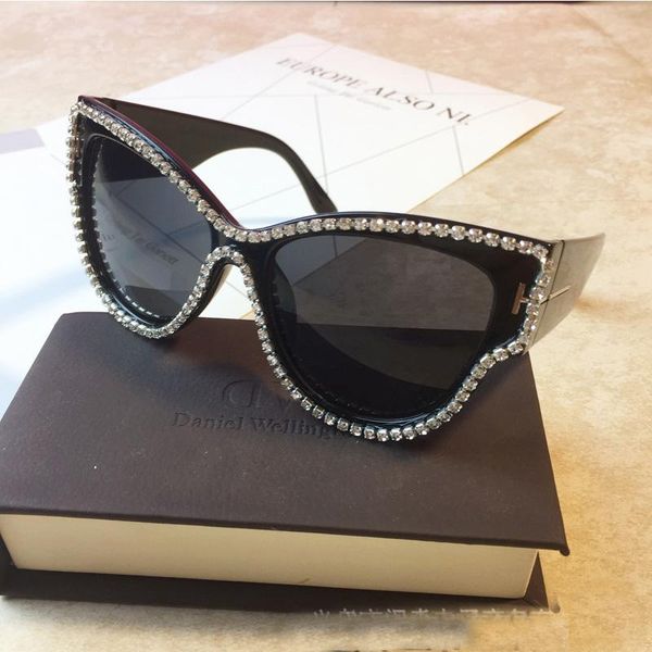 sunglasses 2021 shining diamond women brand design flash square shades female oversized sun glasses uv400, White;black
sunglasses 2021 shining diamond women brand design flash square shades female oversized sun glasses uv400, White;black