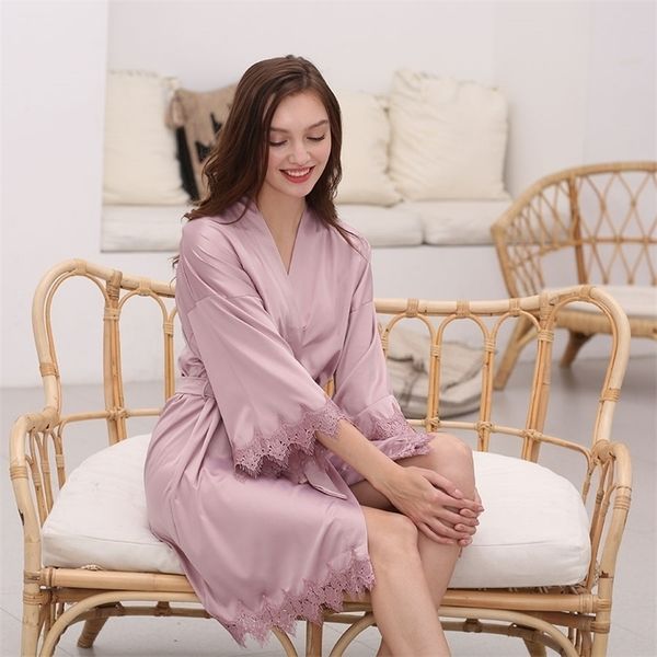 owiter women matt satin lace robe bride robe bridesmaid robes bridal wedding robe sleepwear bathrobe dressing white robes 210203, Black;red 
owiter women matt satin lace robe bride robe bridesmaid robes bridal wedding robe sleepwear bathrobe dressing white robes 210203, Black;red