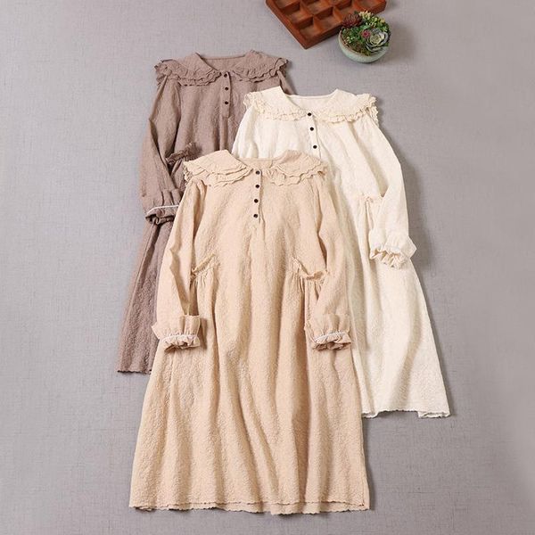 casual dresses 2021 autumn solid cotton embroidered dress women double pockets loose waist midi, Black;gray
casual dresses 2021 autumn solid cotton embroidered dress women double pockets loose waist midi, Black;gray