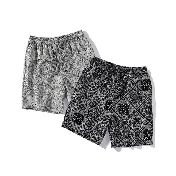 cotton shorts with bandana print in black for men hiphop swag new design summer shorts, White;black
cotton shorts with bandana print in black for men hiphop swag new design summer shorts, White;black