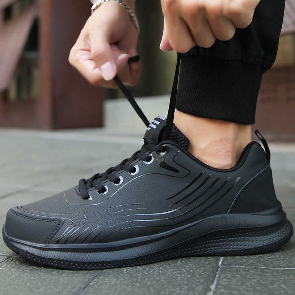 huili autumn leather waterproof men's sho large size thick bottom increased leisure sports non slip student running
huili autumn leather waterproof men's sho large size thick bottom increased leisure sports non slip student running