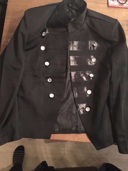 men blazer jacket outwear male clothes red black color for singer dancer performance prom dress show party nightclub bar, Black;red
men blazer jacket outwear male clothes red black color for singer dancer performance prom dress show party nightclub bar, Black;red