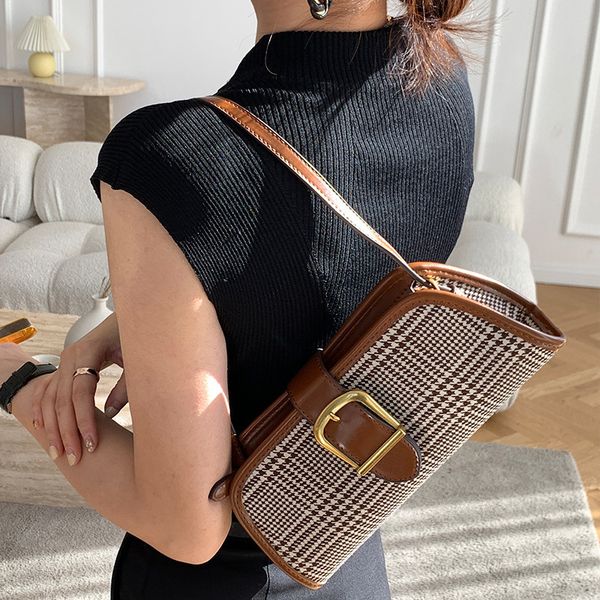 brand houndstooth small flap women shoulder bags lock handbag luxury pu leather messenger bag female plaid purse c0508
brand houndstooth small flap women shoulder bags lock handbag luxury pu leather messenger bag female plaid purse c0508