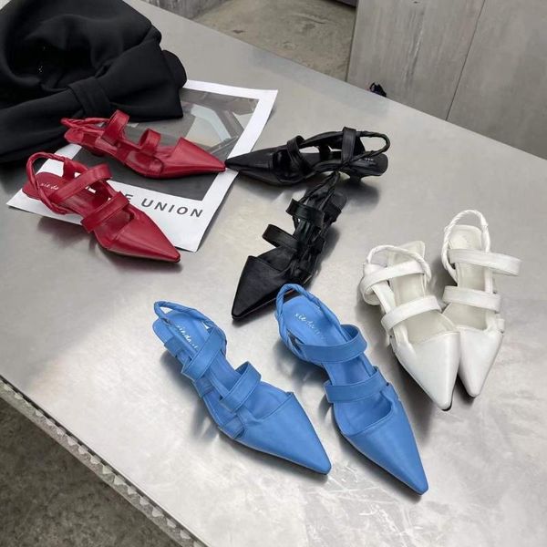fashion women sandals pointed toe shallow slides hollow design low heels back strap blue/red/white/black casual summer sandals
fashion women sandals pointed toe shallow slides hollow design low heels back strap blue/red/white/black casual summer sandals