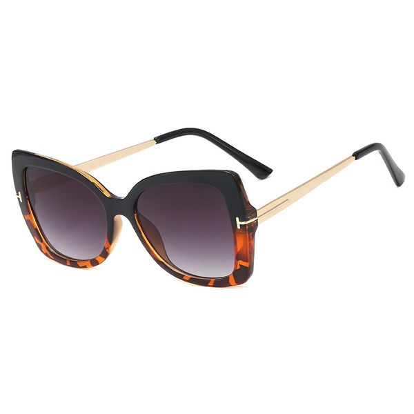 fashion sunglasses luxury retro sunglasses ladies big frame butterfly designer brand t letter square oversized glasses uv400
fashion sunglasses luxury retro sunglasses ladies big frame butterfly designer brand t letter square oversized glasses uv400