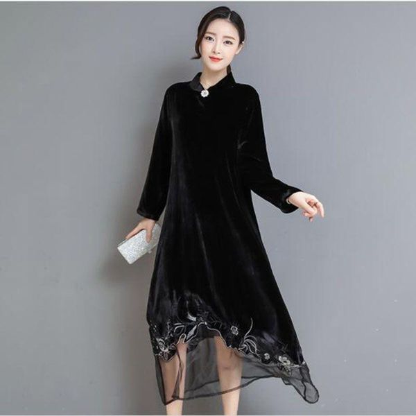 casual dresses 2021 autumn and winter gold velvet balck dress women patchwork embroidery stand long sleeve loose plus size 3xl woman, Black;gray
casual dresses 2021 autumn and winter gold velvet balck dress women patchwork embroidery stand long sleeve loose plus size 3xl woman, Black;gray