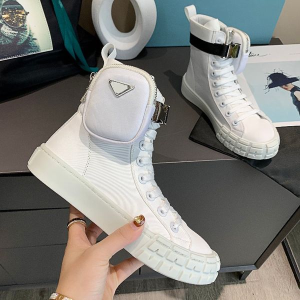 desugner lovers women men shoes luxury brand sneaker autumn winter very fashionable and comfortable with box, Red;white
desugner lovers women men shoes luxury brand sneaker autumn winter very fashionable and comfortable with box, Red;white