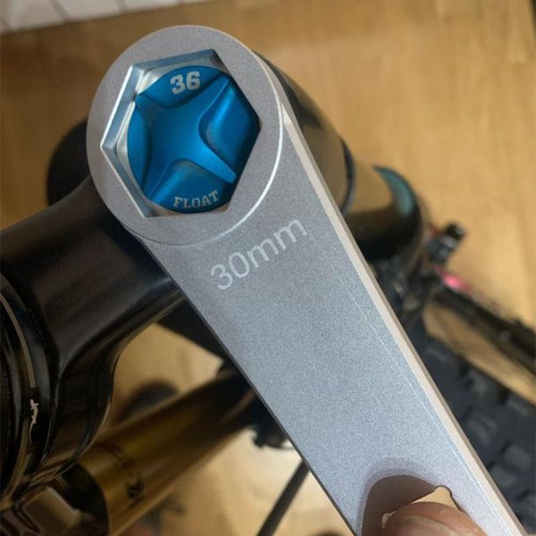 tools bike wrench aluminum alloy suspension forks cap spanner remover tool bicycle accessories repair multitool
tools bike wrench aluminum alloy suspension forks cap spanner remover tool bicycle accessories repair multitool