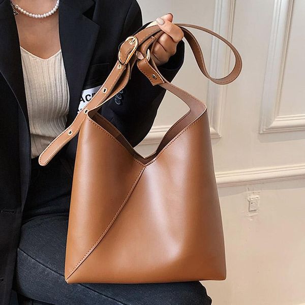 evening bags women luxury shoulder bag fashion autumn handbags 2021 female crossbody solid color all-match tote
evening bags women luxury shoulder bag fashion autumn handbags 2021 female crossbody solid color all-match tote