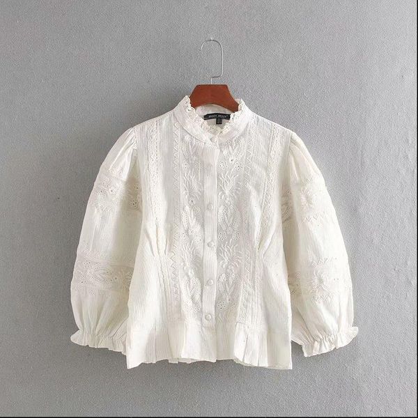 new women elegant stand collar embroidery lace patchwork casual shirts blouses women ruffles femininas linen chemise ls4515, White
new women elegant stand collar embroidery lace patchwork casual shirts blouses women ruffles femininas linen chemise ls4515, White