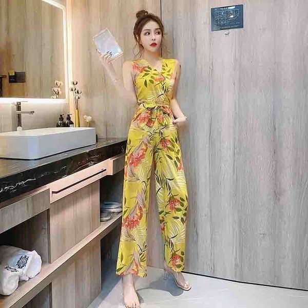 spring will see women with low-v neckline printed playsuits loose leg drop overalls vacation pants y655 m60d, White;black
spring will see women with low-v neckline printed playsuits loose leg drop overalls vacation pants y655 m60d, White;black