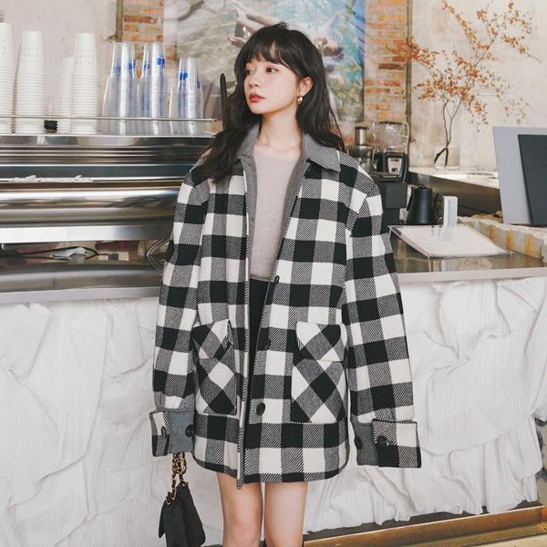 women's wool & blends autumn winter black white plaid woolen jacket women vintage elegant loose casual single breasted korean lady coat
women's wool & blends autumn winter black white plaid woolen jacket women vintage elegant loose casual single breasted korean lady coat