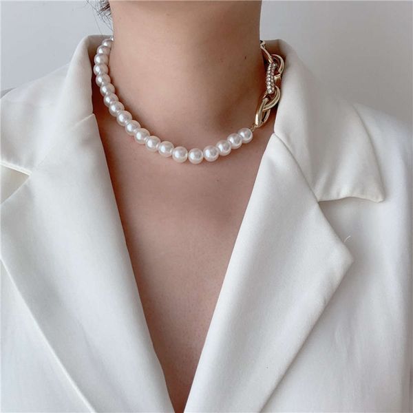hbp fashion ins style necklace small baroque pearl ot buckle thick splicing clavicle chain choker, Silver
hbp fashion ins style necklace small baroque pearl ot buckle thick splicing clavicle chain choker, Silver