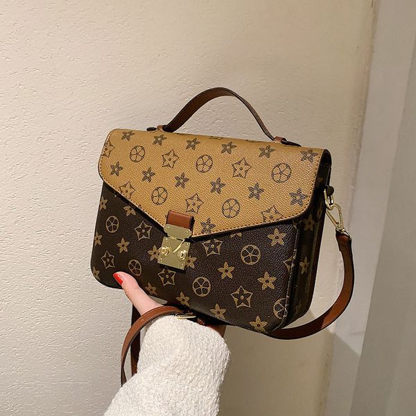 old flower contrast postman bag female 2021 new fashion handbag versatile one shoulder messenger bag
old flower contrast postman bag female 2021 new fashion handbag versatile one shoulder messenger bag